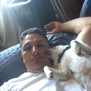 Meet your Posher, Carlos